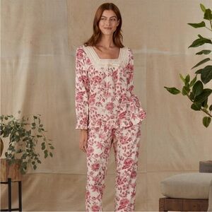 Sundance Clarissa Floral Print Feminine Pajama Set XLarge Pink Multi-color